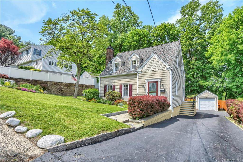 2 Joan Avenue - Photo 1