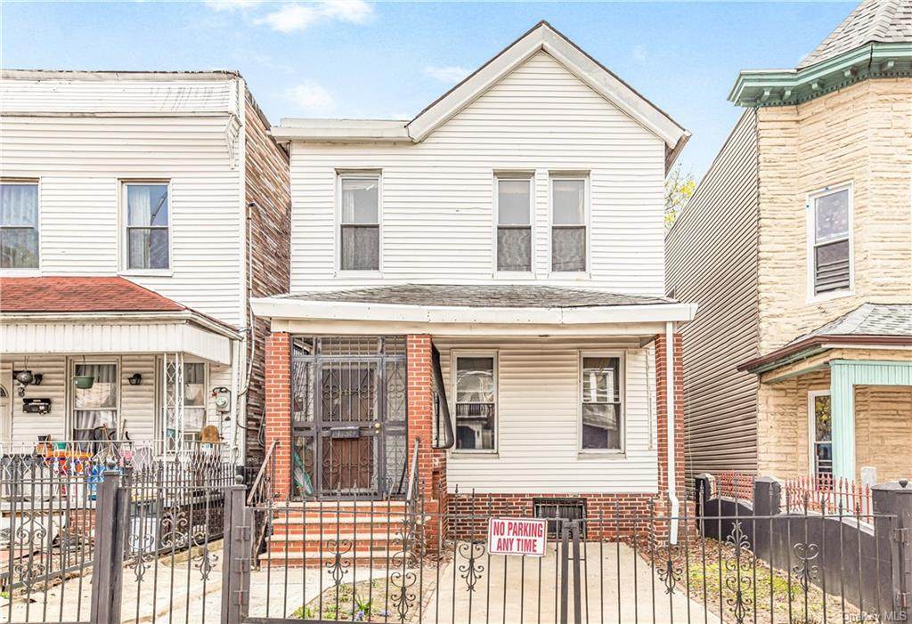 2858 Briggs Avenue - Photo 1