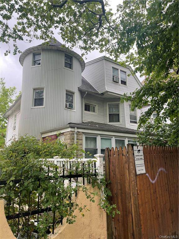 2521 Sedgwick Avenue - Photo 1