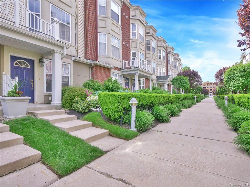 4 Bridge Lane - Photo 1