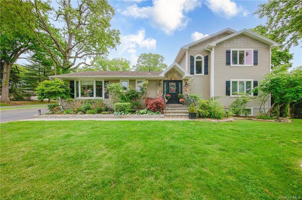 4 Martha Lane - Photo 1