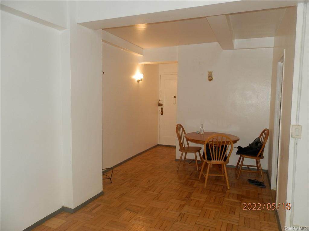 2121 St Raymond Avenue - Photo 1