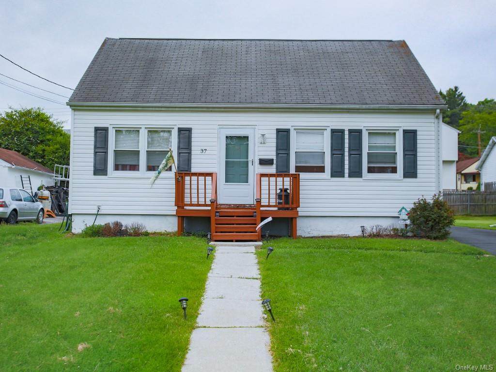 37 Woods Place - Photo 1