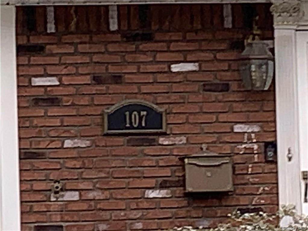 107 Campbell Avenue - Photo 1