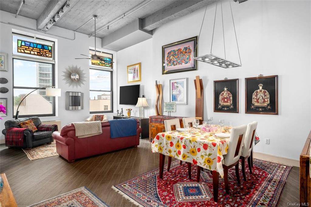 25 Leroy Place - Photo 1