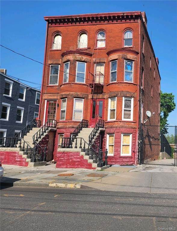 228 Grand Street - Photo 1