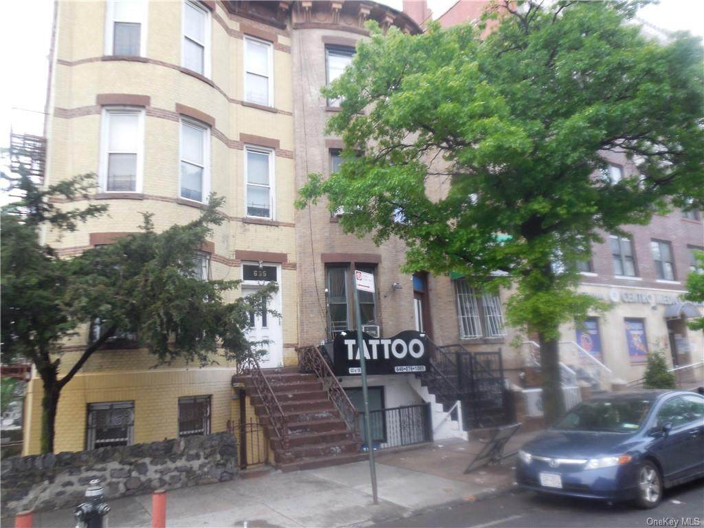 633 185th Street - Photo 1