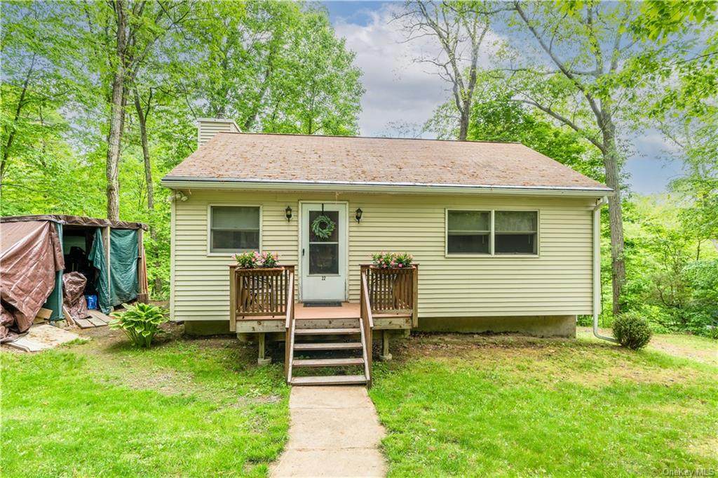 22 Woodland Circle - Photo 1