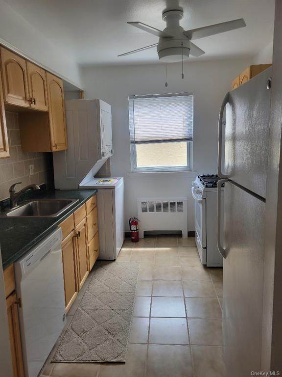 6022 Huxley Avenue - Photo 1