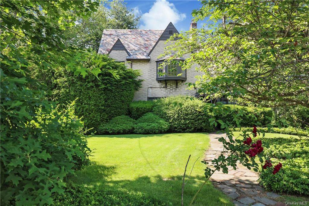 29 Robin Hill Road - Photo 1