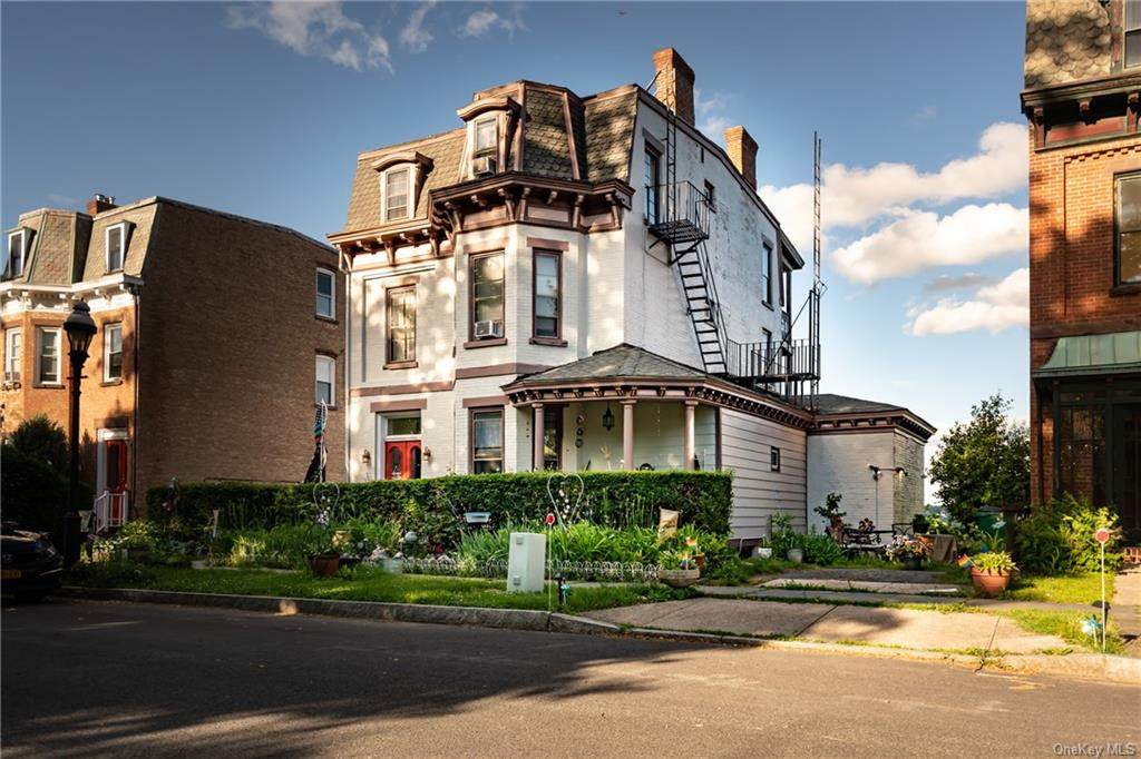 170 Montgomery Street - Photo 1