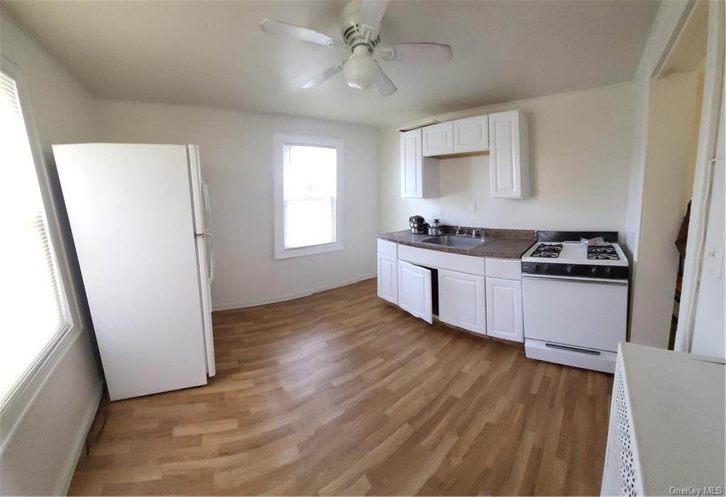 38 Lincoln Avenue - Photo 1