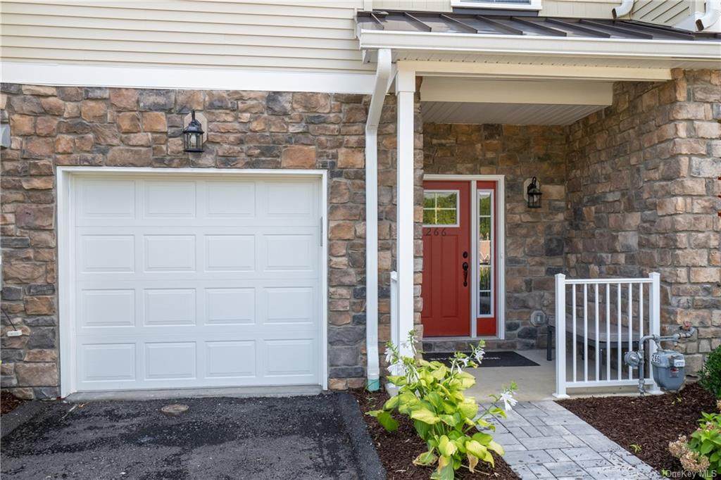 206 Hudson View Terrace - Photo 1