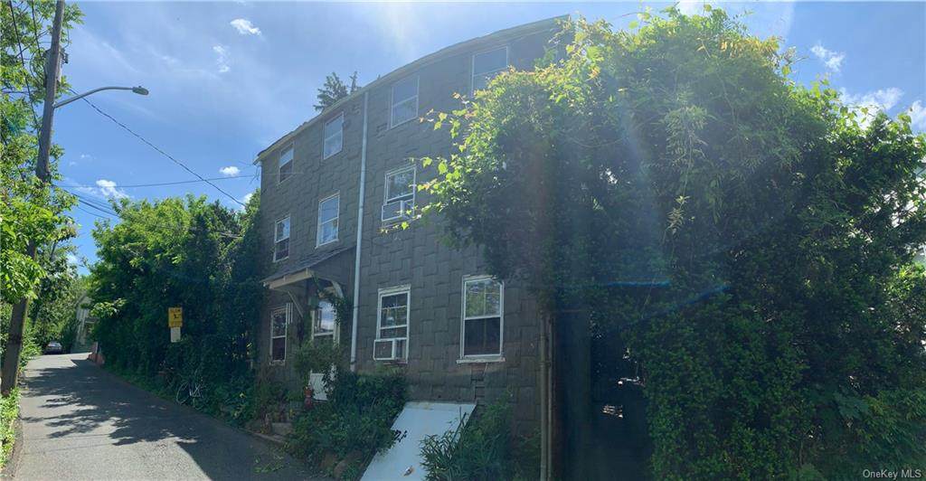 32 Oak Street - Photo 1