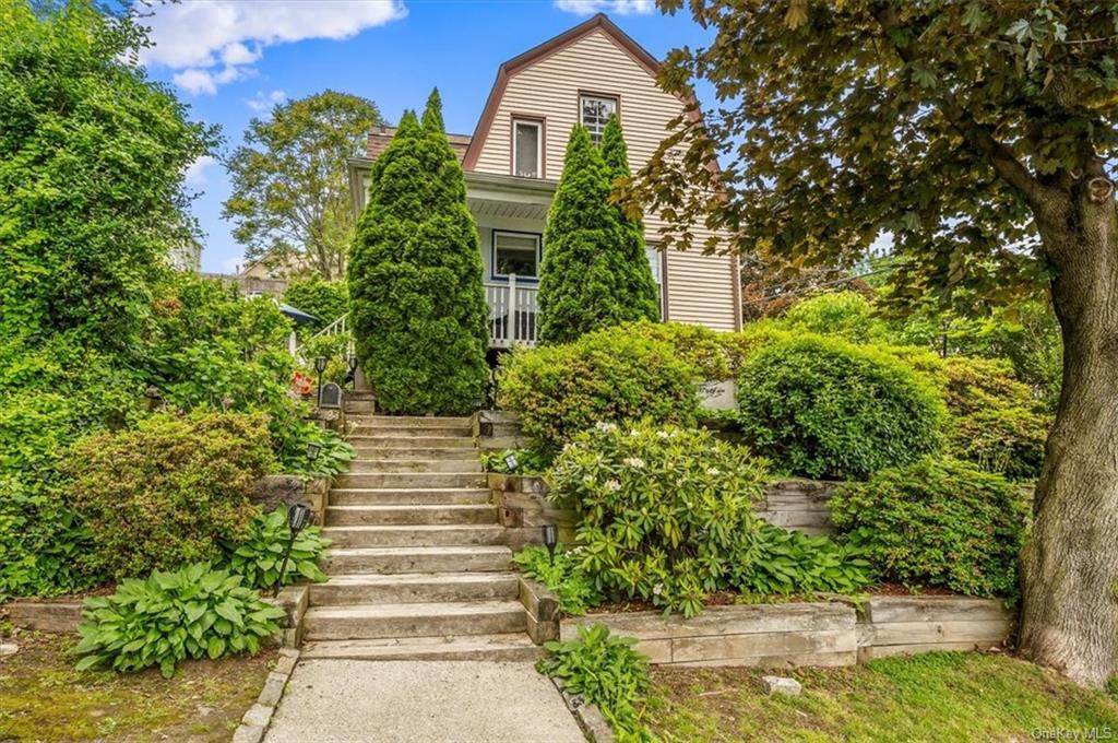 123 Rosehill Terrace - Photo 1