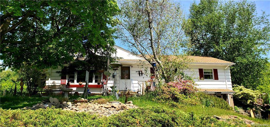 21 Cresthaven Drive - Photo 1