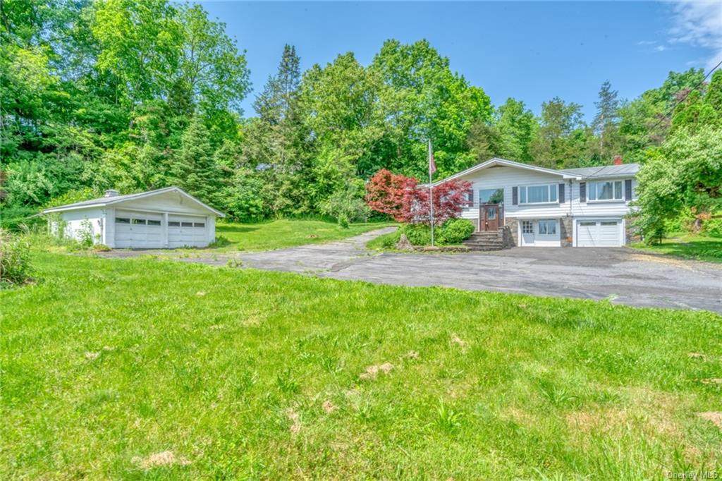 240 Forest Hill - Photo 1