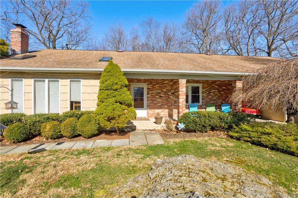 54 Suzanne Lane - Photo 1