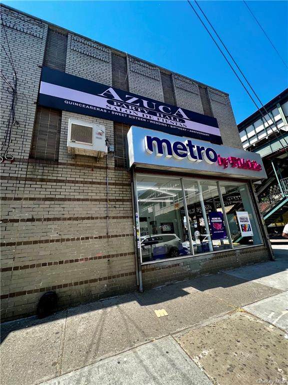 2368 Westchester Avenue - Photo 1