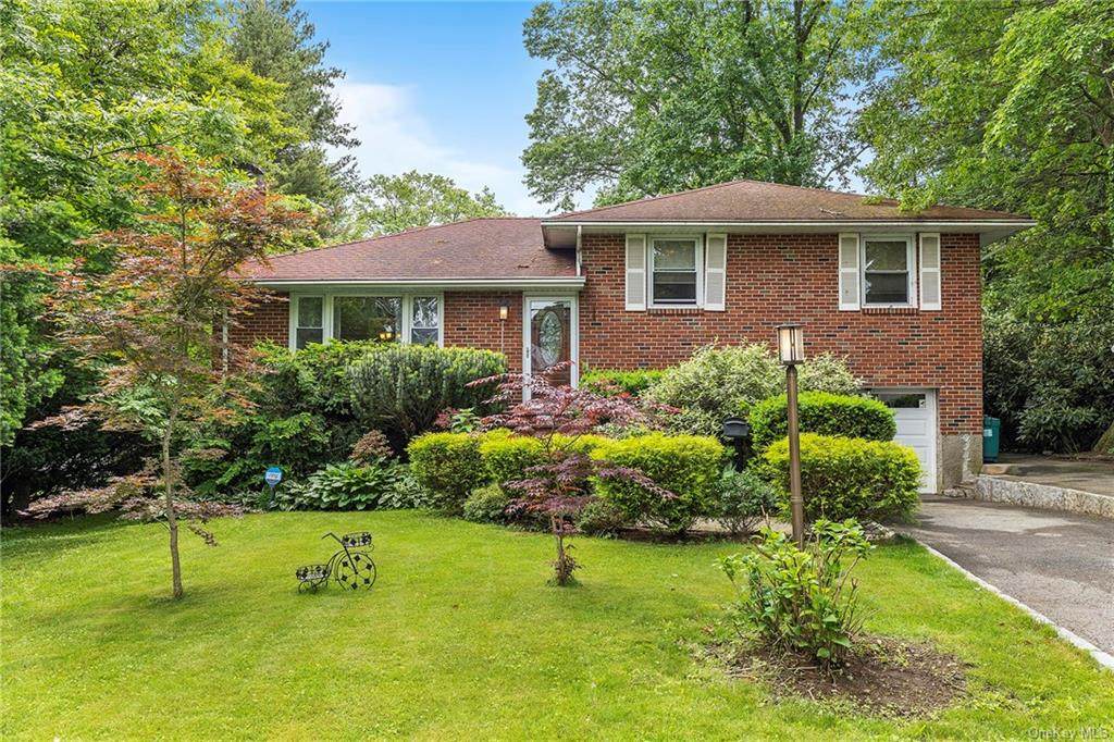 304 Grandview Boulevard - Photo 1