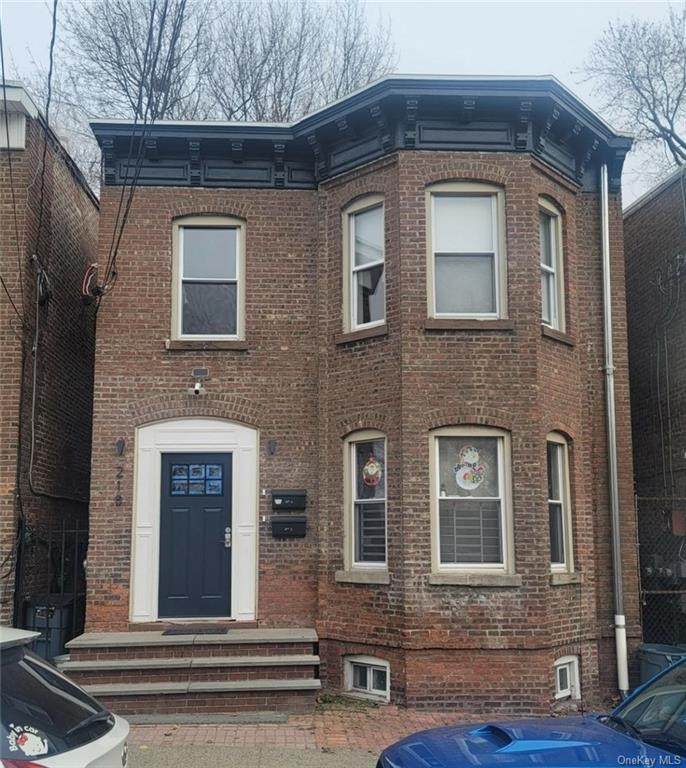 218 Renwick Street - Photo 1