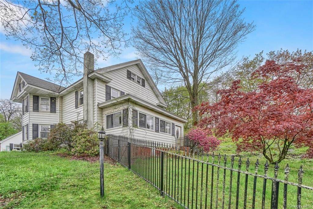 1 Maple Avenue - Photo 1
