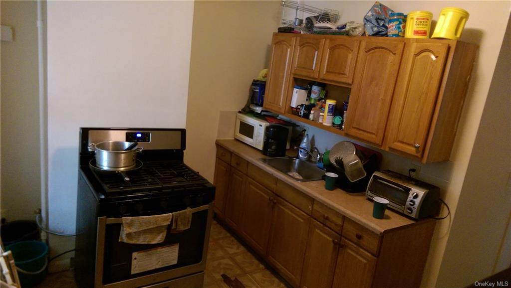 139 Beech Street - Photo 1