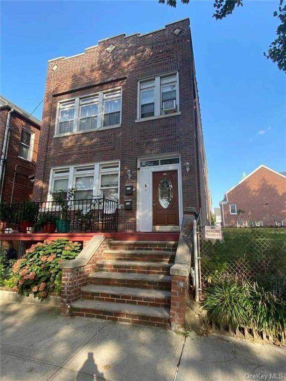 1626 Mayflower Avenue - Photo 1