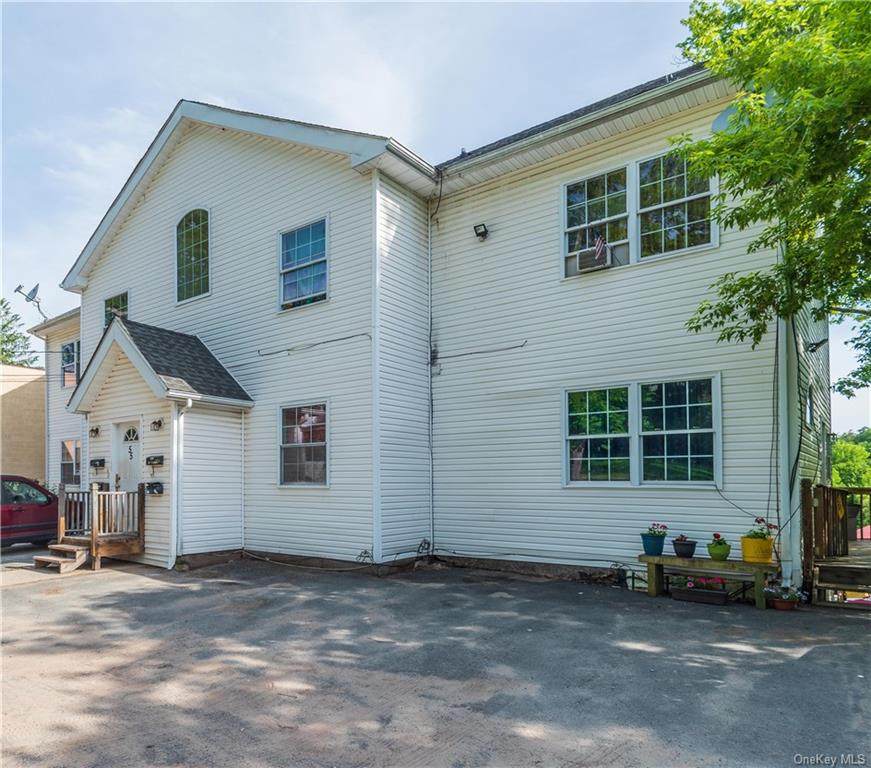 55 Webster Avenue - Photo 1