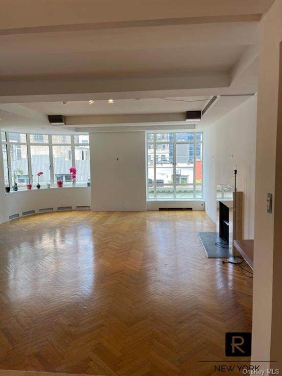 24 W 55th Street - Photo 1