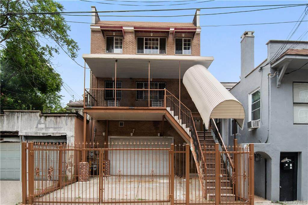 747 Beach Avenue - Photo 1