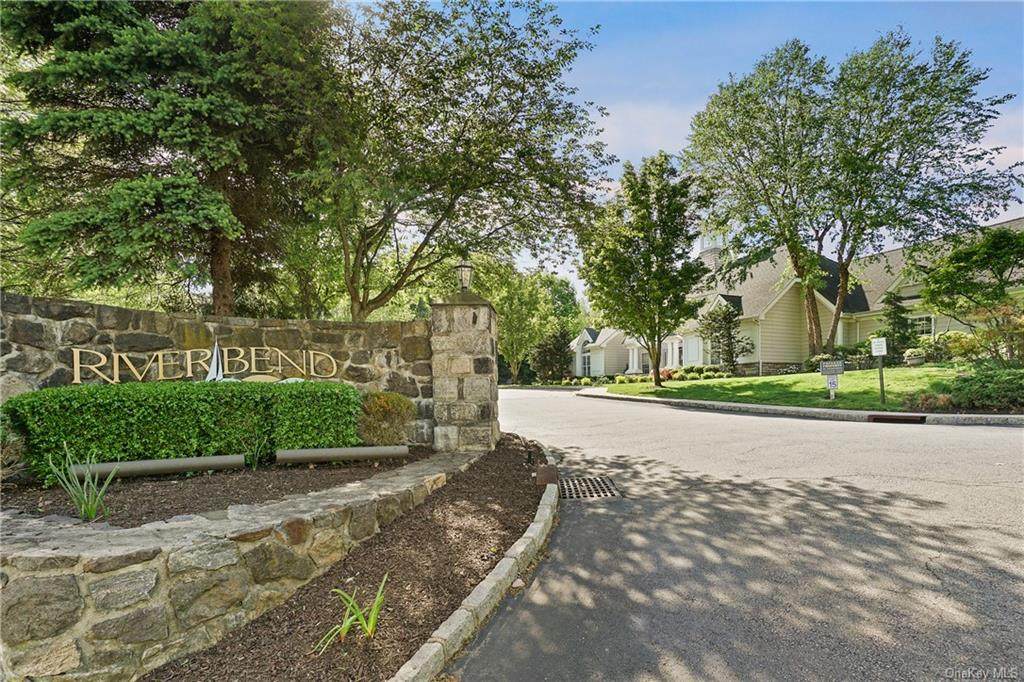 225 Highridge Court - Photo 1