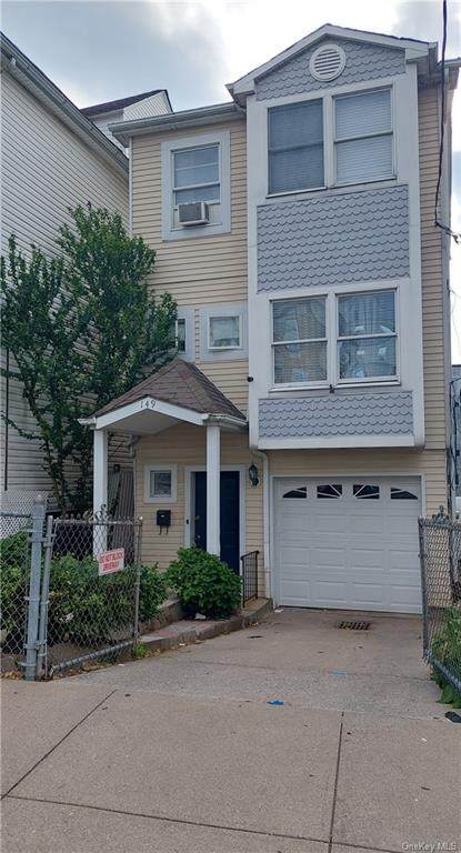 149 Hawthorne Avenue - Photo 1