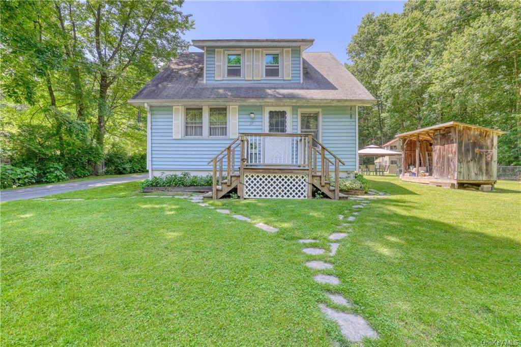 27 Forest Lane - Photo 1