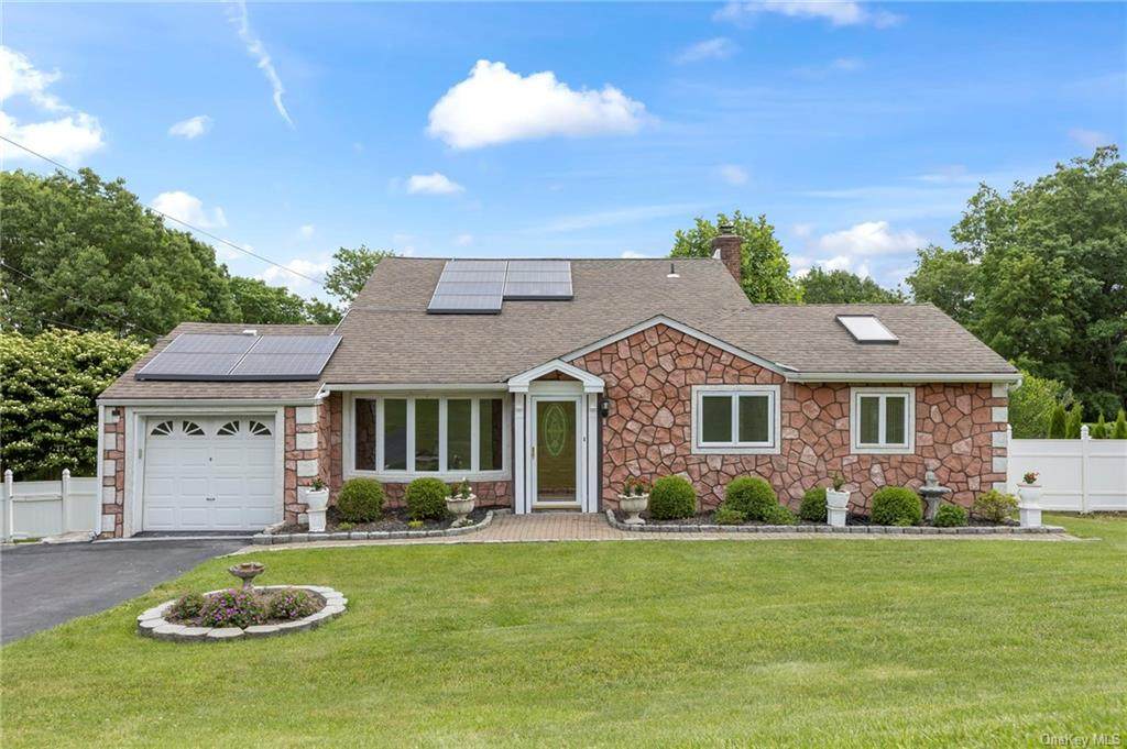3442 Deerhaunt Street - Photo 1