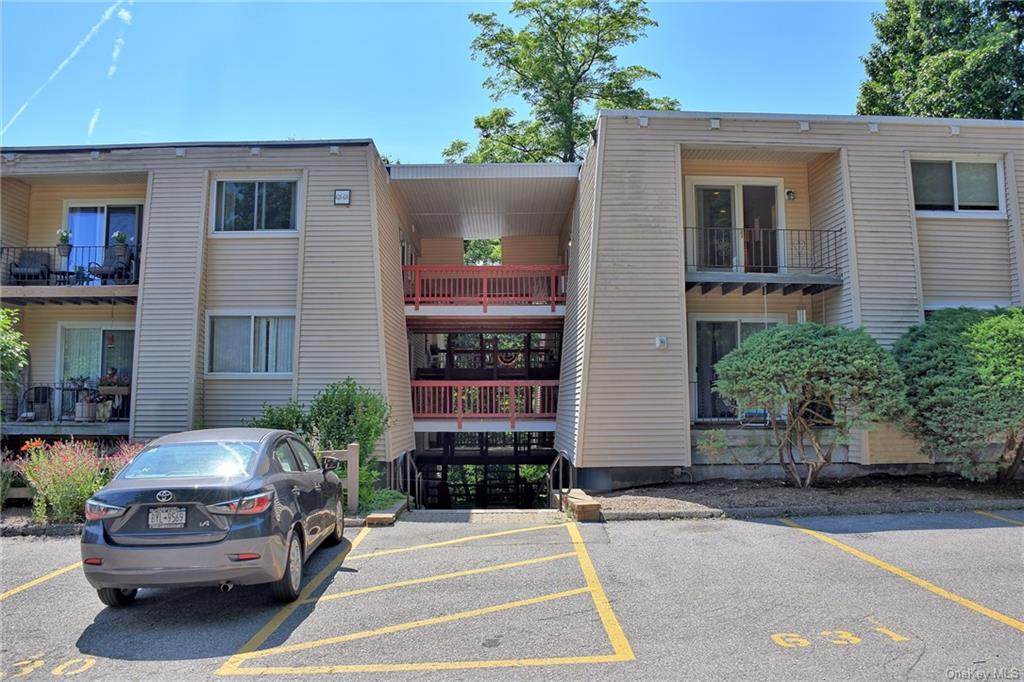 631 Fox Run Lane - Photo 1