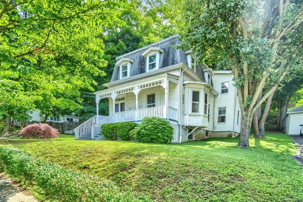152 Maple Street - Photo 1