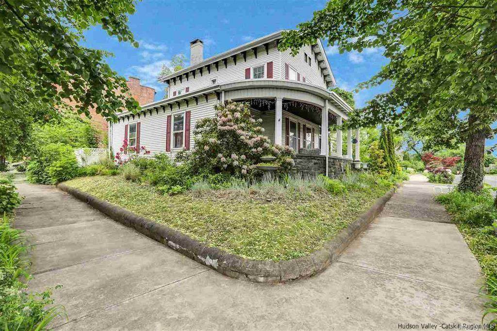 69 Spring Street - Photo 1
