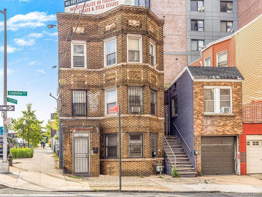 1893 Longfellow Avenue - Photo 1