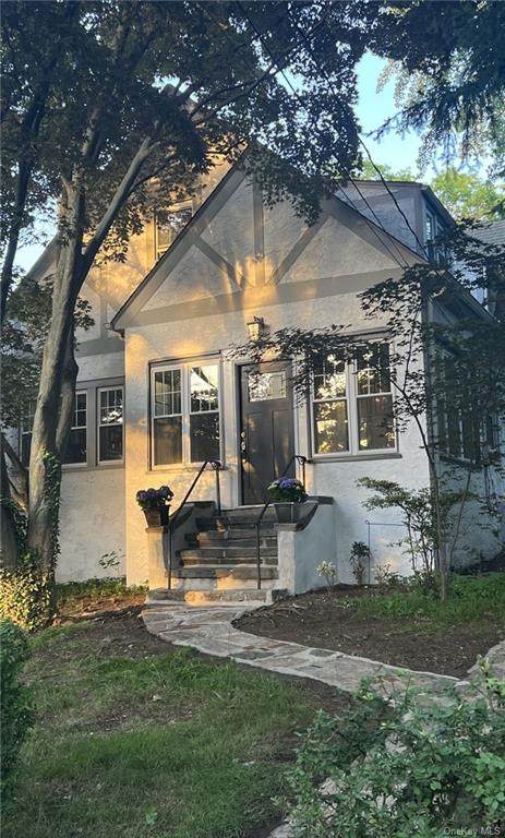120 Kingston Avenue - Photo 1