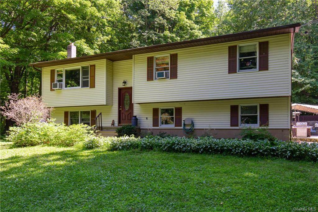 52 Travis Road - Photo 1