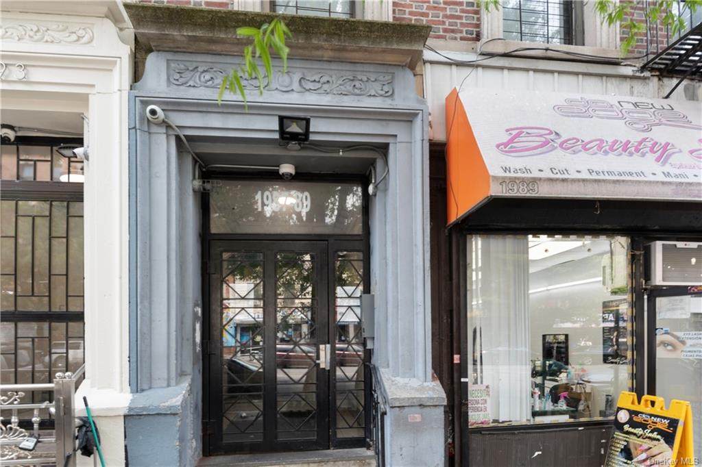 1989 Amsterdam Avenue - Photo 1