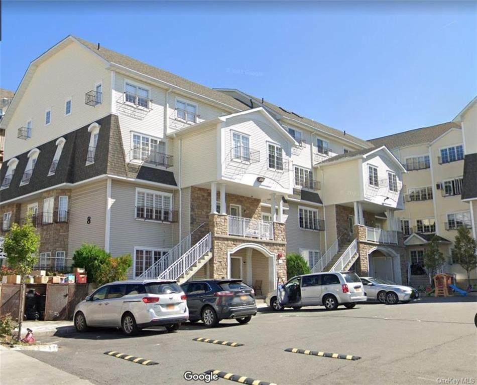 8 Lemberg Court - Photo 1