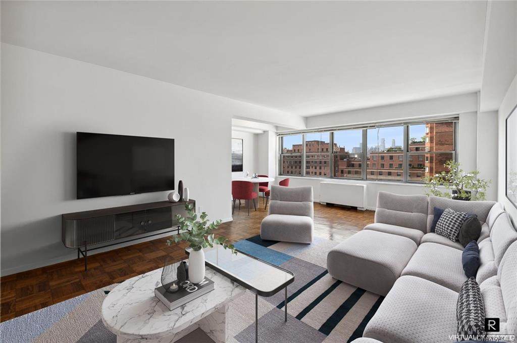 175 W 13th Street - Photo 1