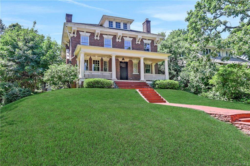 35 Adriance Avenue - Photo 1