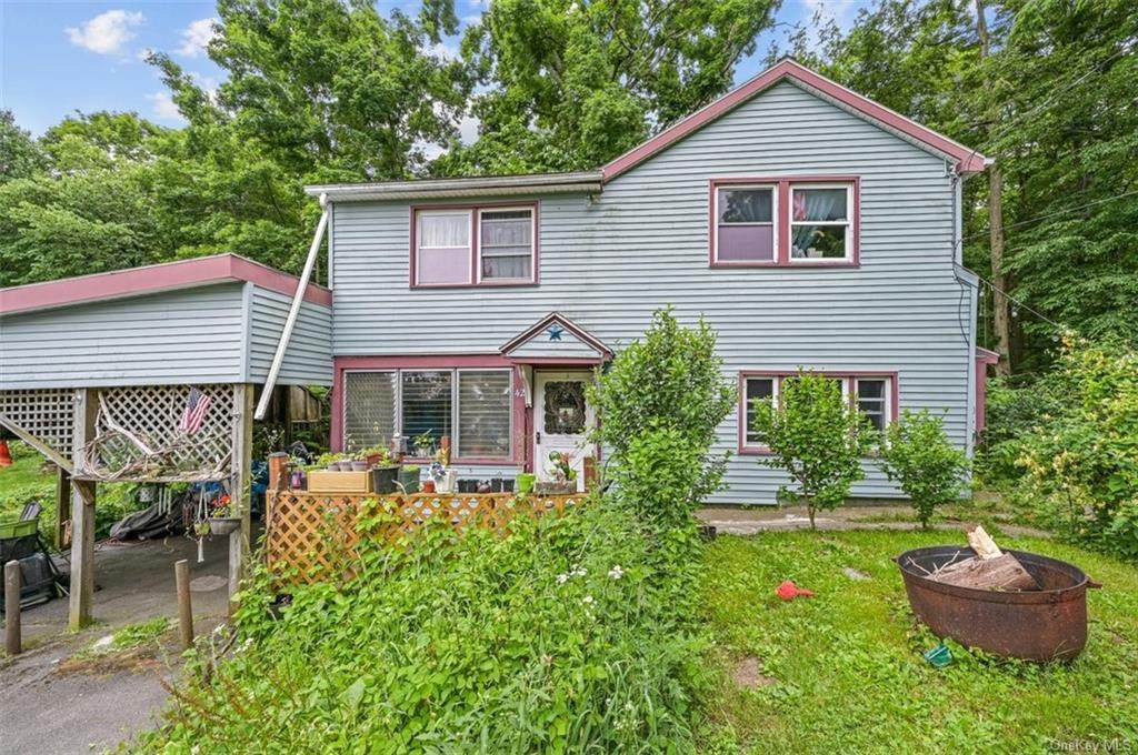 42 Howland Avenue - Photo 1