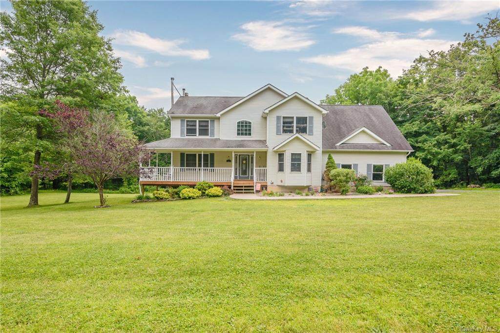 1013 Benjamin Van Keuren Drive - Photo 1