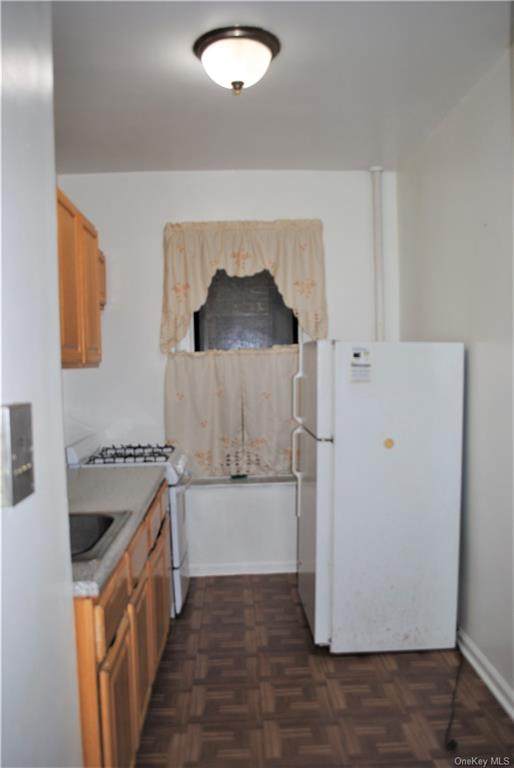 2187 Holland Avenue - Photo 1