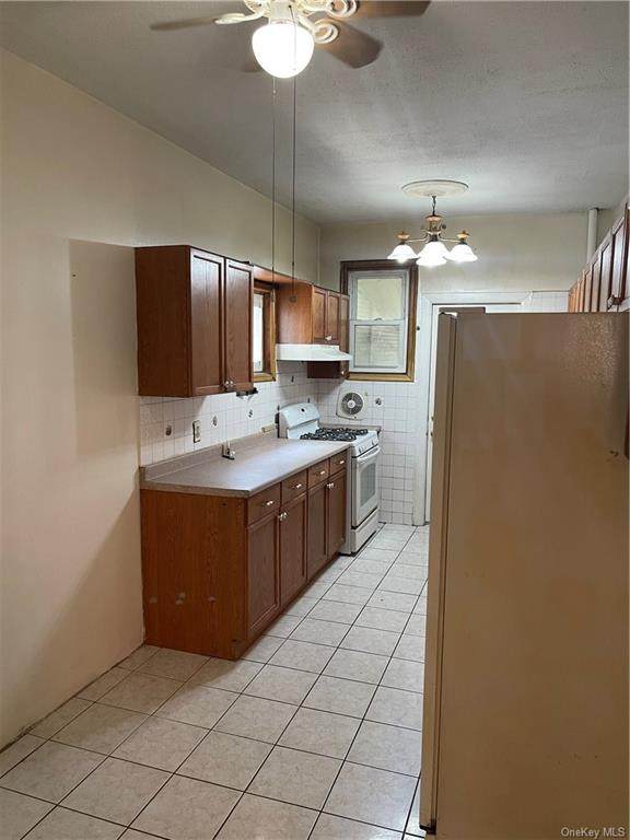 3159 Villa Avenue - Photo 1