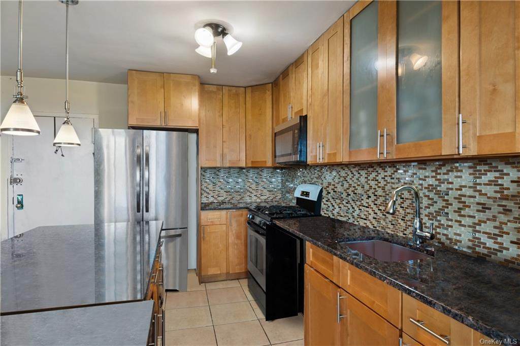 825 Morrison Avenue - Photo 1